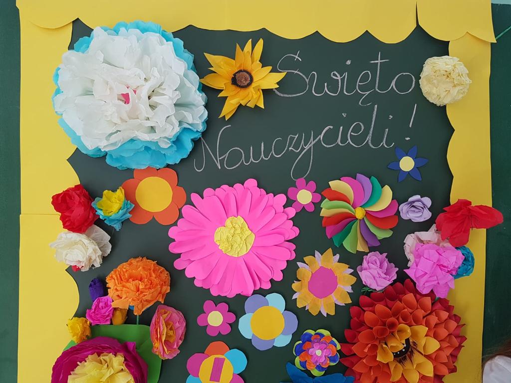 Uczniowie nie zapomnieli o Święcie Edukacji Narodowej w Naszej Szkole.