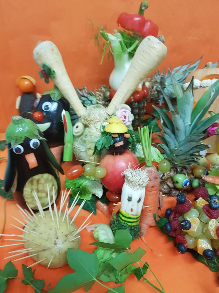 Warzywno-owocowe stworki. Dary jesieni. Czas na zabawę. Warzywa i owoce są zdrowe!