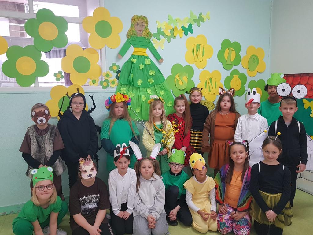 Idzie wiosna. Wiosenne kolory, wiosenne obrazy. Wiosna, wiosna.