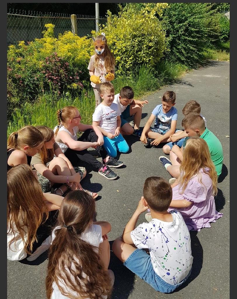 Zabawy na zewnątrz.